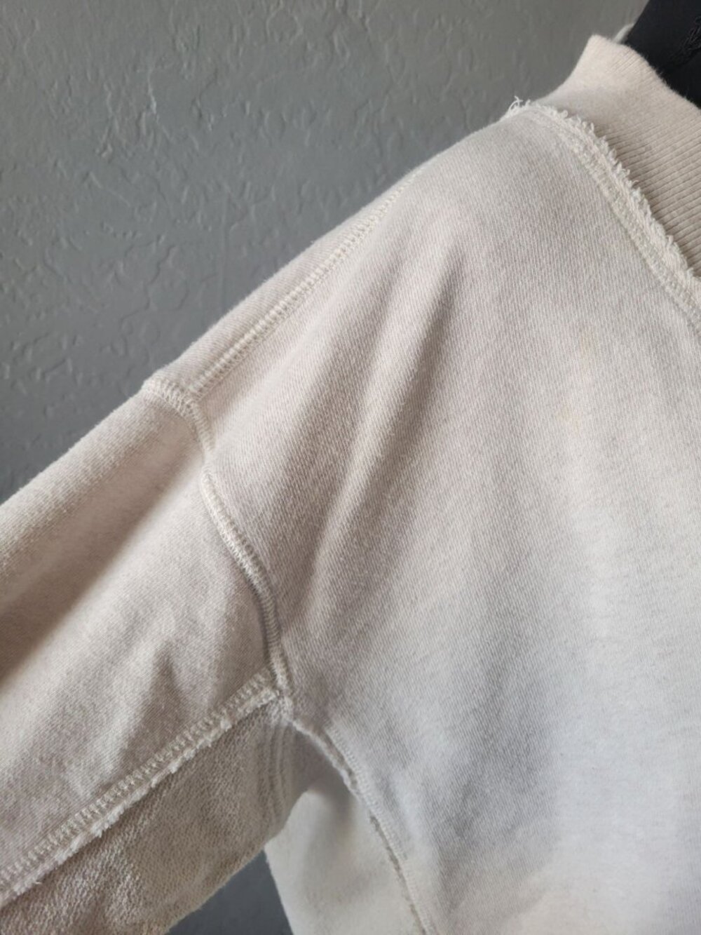 Aerie Vacay Every Day V Neck off White Sweatshirt Size S Casual Everyday Wear - Picture 4 of 10